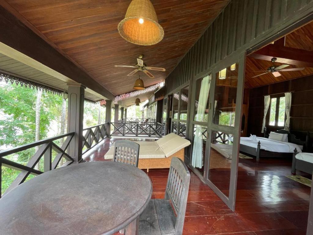 Nam Ou Riverside Resort Ban Vangle Ngoại thất bức ảnh