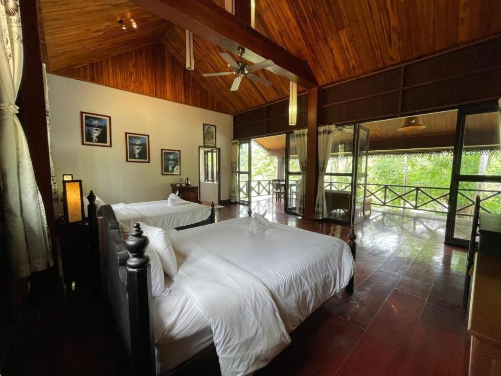 Nam Ou Riverside Resort Ban Vangle Ngoại thất bức ảnh